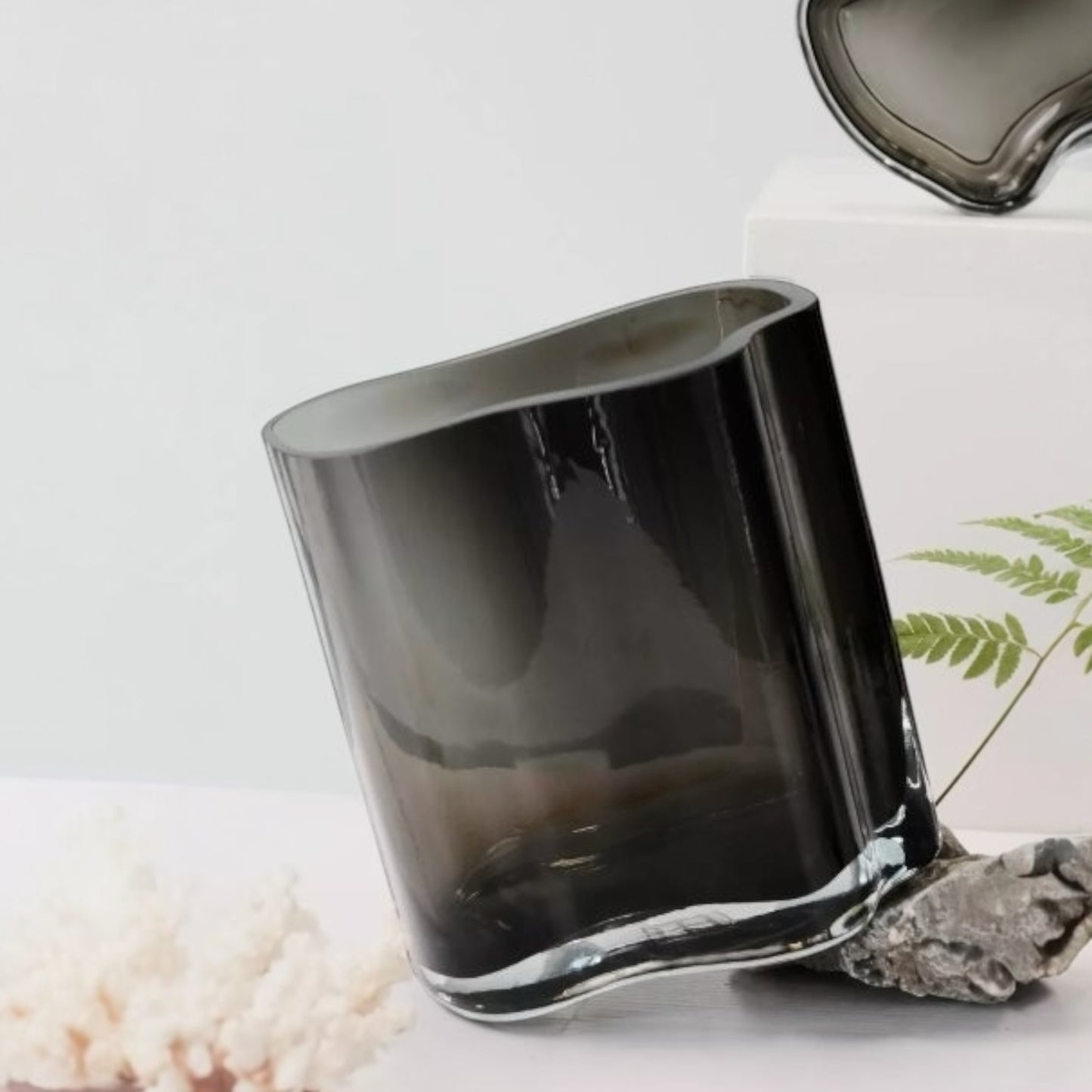 Element Vase Coral Schwarz