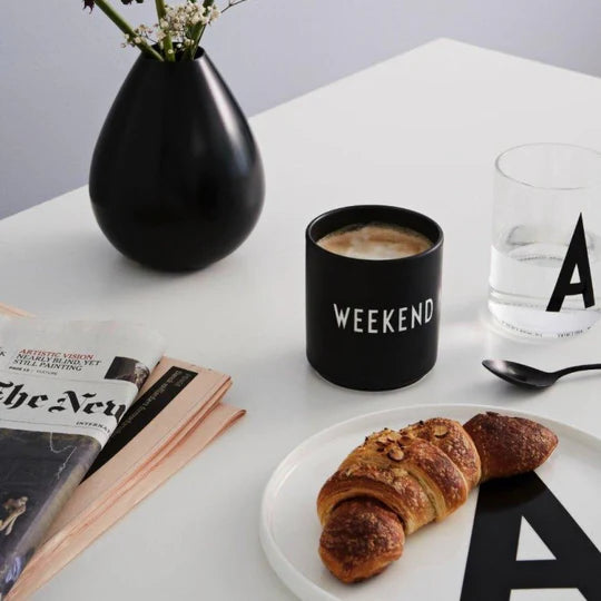 Design Letters Lieblingsbecher WEEKEND Schwarz