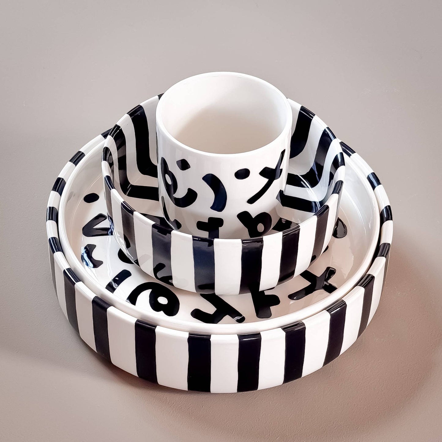 Magazin Minori Schale Stripes L Schwarz