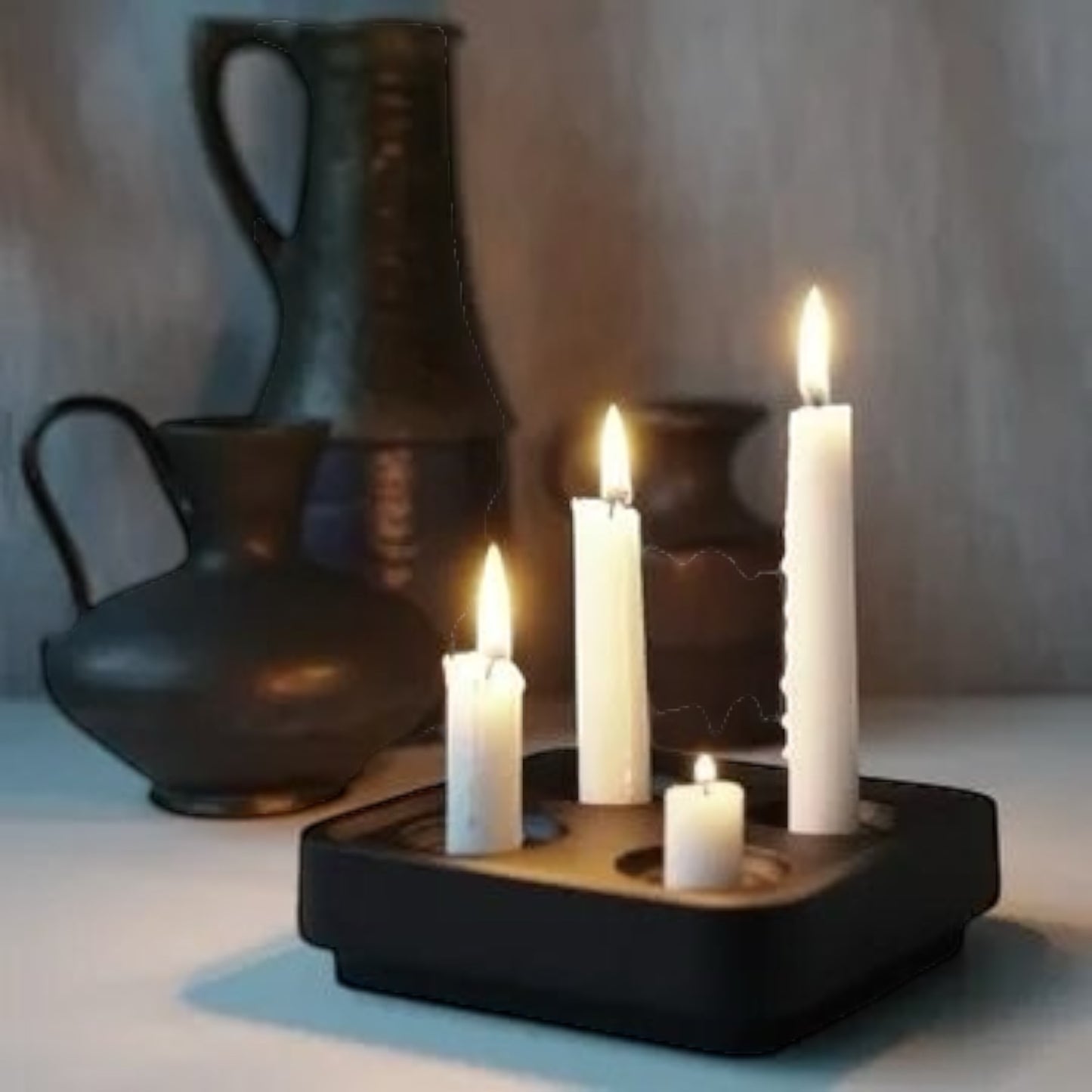 Born in Sweden Kerzenhalter Fyran Schwarz