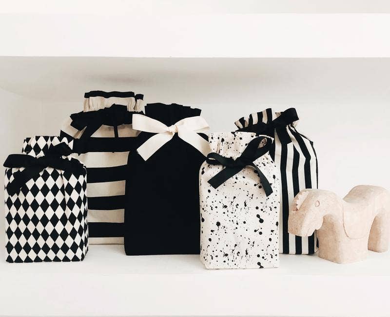 Bag-all Europe - Geschenktüte Schwarz Medium