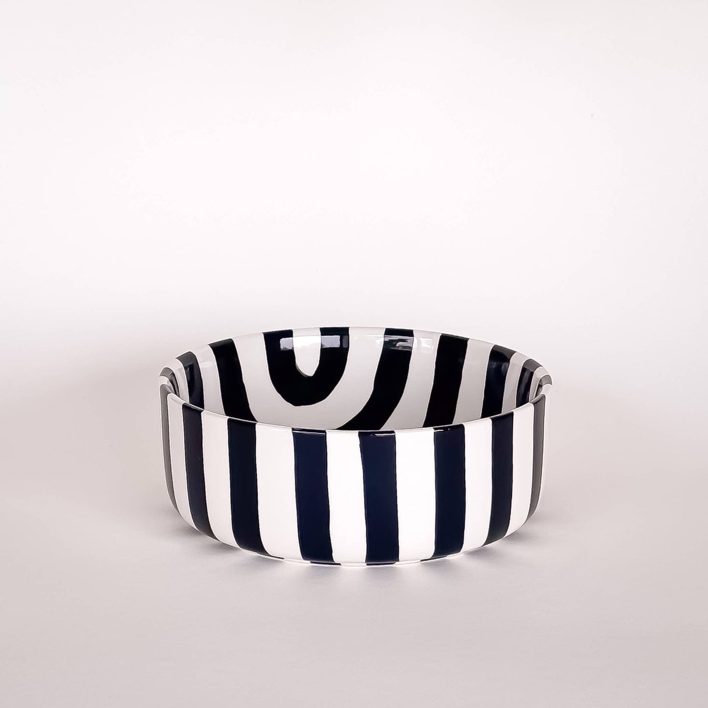 Magazin Minori Schale Stripes M Schwarz